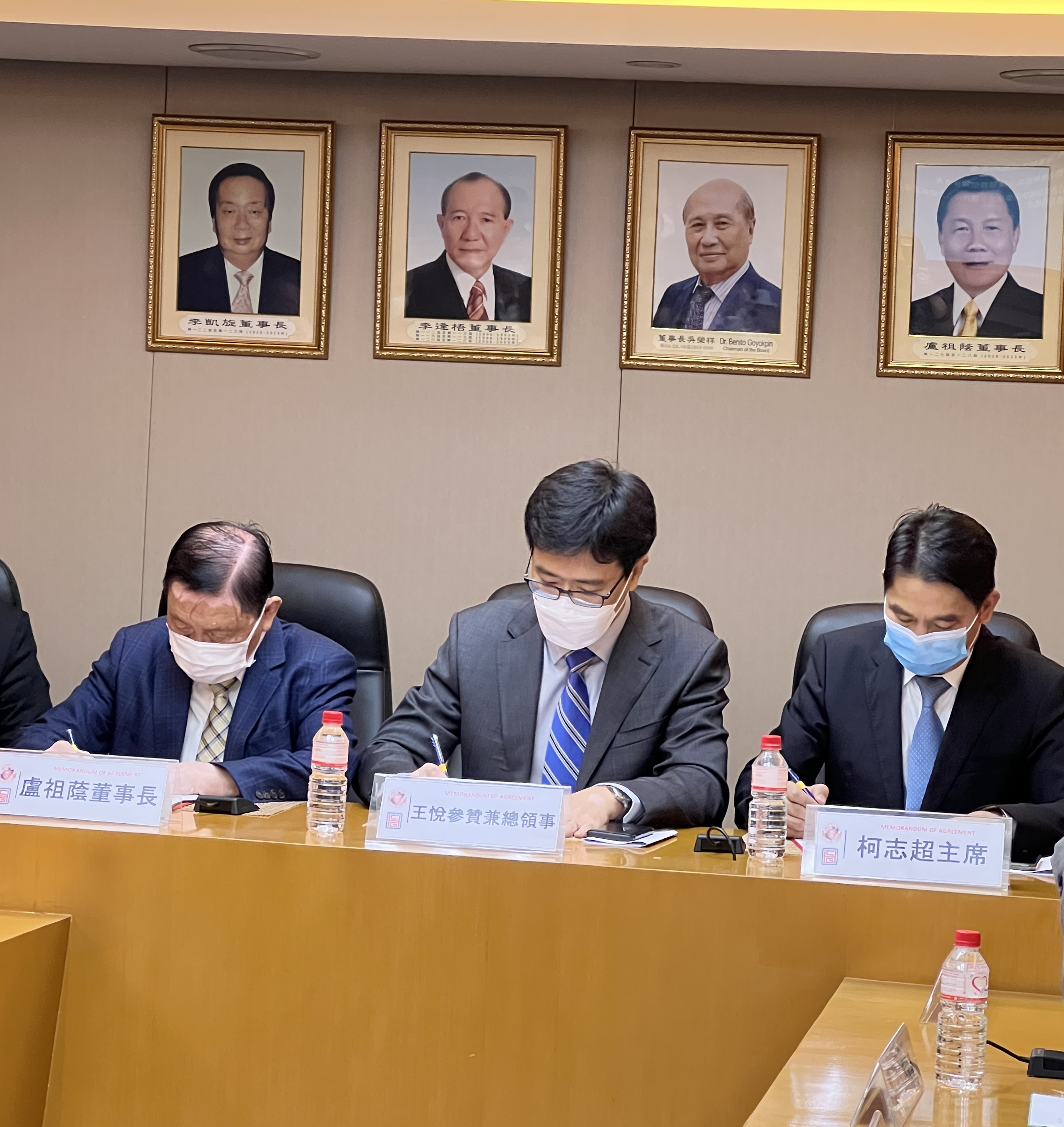马尼拉领事馆通告-驻菲使馆与崇仁医院、校友联就救治患病中国同胞开展合作(1)