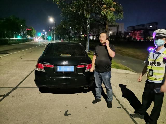 快讯-修建公司男向导酒驾被查，进了本身制作的拘留所：我负责计划制作，想不到本身要进去(3)