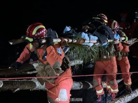 快讯-好消息！震中末了一名重伤员乐成转移至安全地带(3)