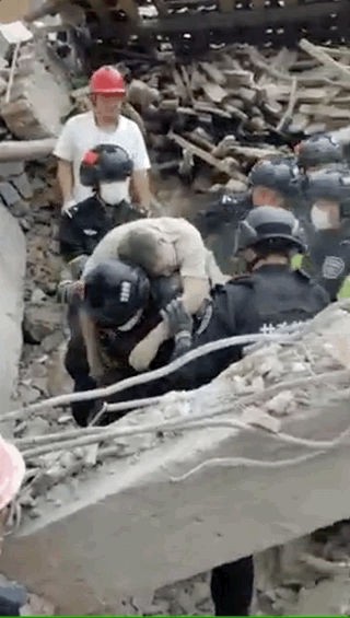 快讯-揪心！已造成46人罹难！多方气力正尽力救济，现场画面(7)