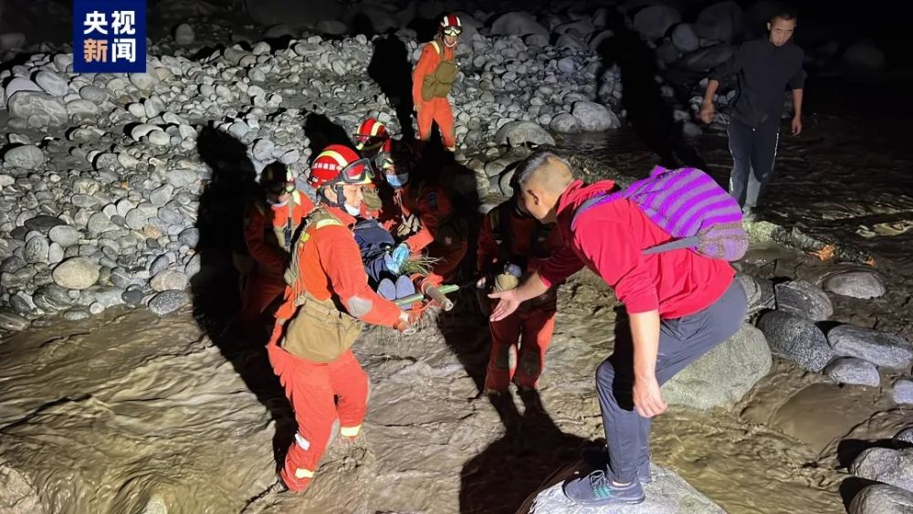 快讯-揪心！已造成46人罹难！多方气力正尽力救济，现场画面(3)