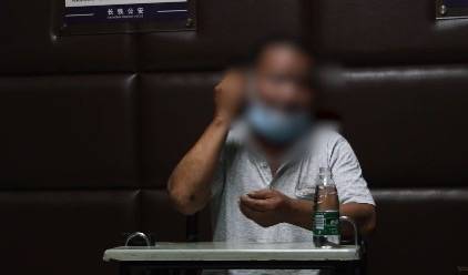 快讯-谎称亲人地震中离世，男子在火车站诈骗好心人，长沙警方：抓！(1)
