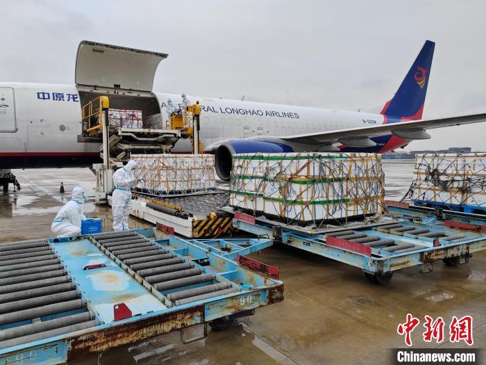 快讯-浙江宁波拓RCEP成员国空中通道 首条至菲律宾货运航线开通(1)