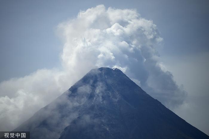 快讯-菲律宾火山喷发致上万人流离失所,旅游官员发文推观景点被批(1) 快讯-菲律宾火山喷发致上万人流离失所,旅游官员发文推观景点被批(1)