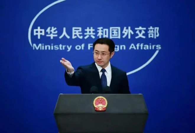 华人-录音证据确凿，菲收紧对中国公民签证，还驱逐我外交人员(2)