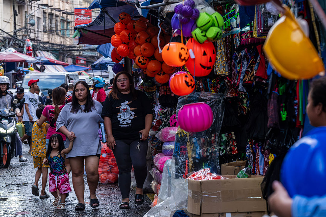 金融信息-民调显示：10月份通胀可能加剧。(1)