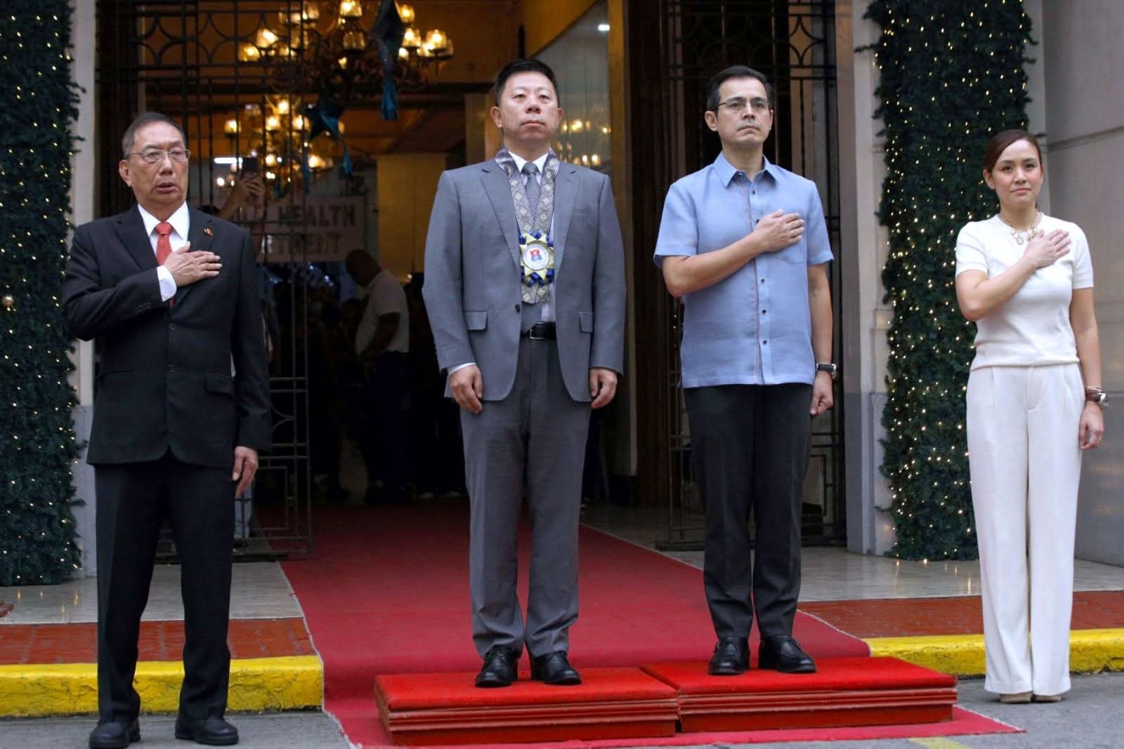 马尼拉领事馆通告-井泉大使会见马尼拉市市长莫雷诺(1)