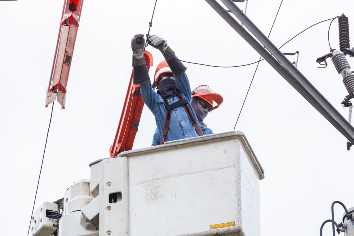 金融信息-马尼拉电力公司被责令加快发放剩余的140亿比索退款(1)