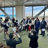 厦航运载新春中国旅客抵达马尼拉 菲旅游部长接机